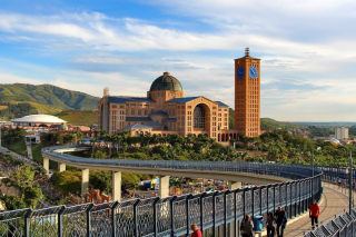 Tour religioso em Aparecida do Norte